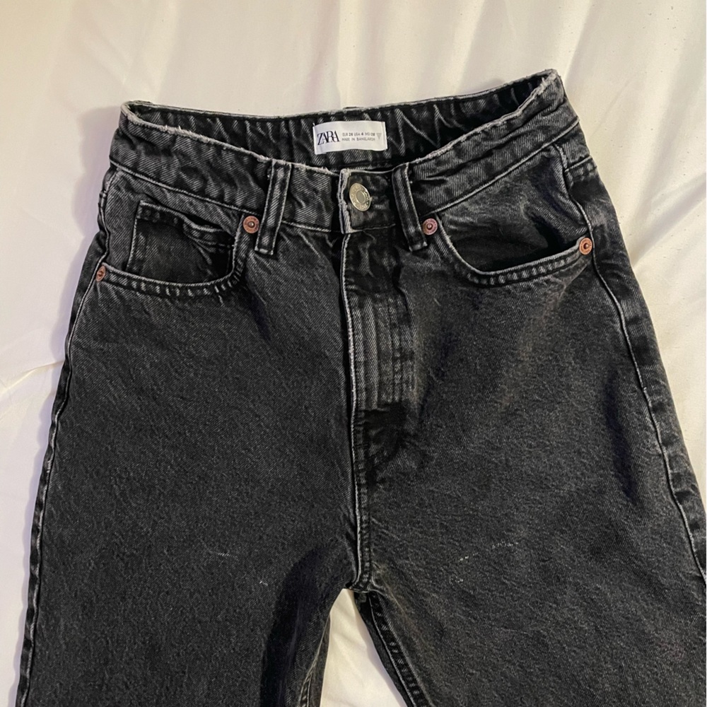 ZARA Mom Fit Jeans in Black